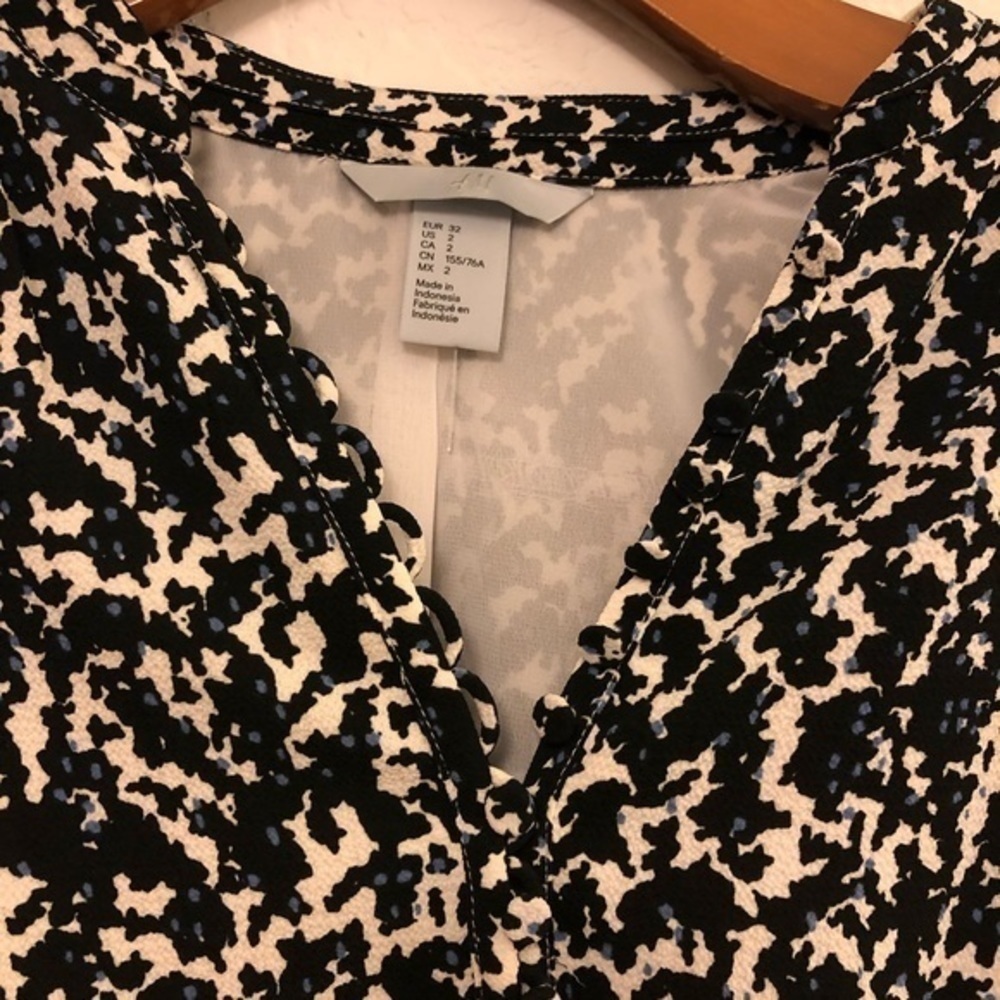H&M’ Dress - Picture 3 of 4